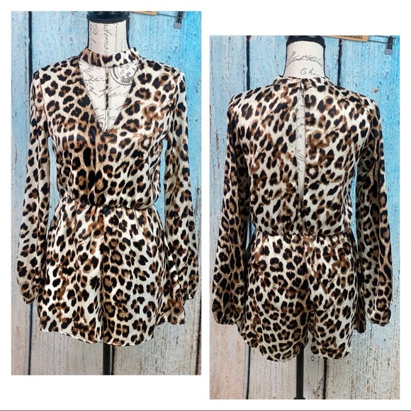 LUSH NWT Cheetah Print Choker Cut Out Romper - Picture 3 of 12